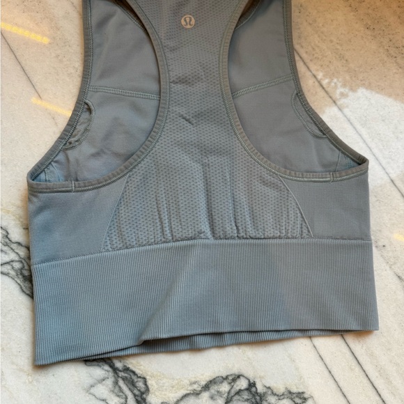 Lululemon Ebb To Train Blue Sports Bra Size 4 Chambray - Picture 3 of 4